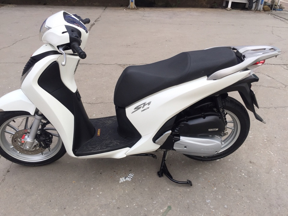 Honda SH 150i Việt Nam màu trắng 2015 biển đẹp 29D169090  2banhvn