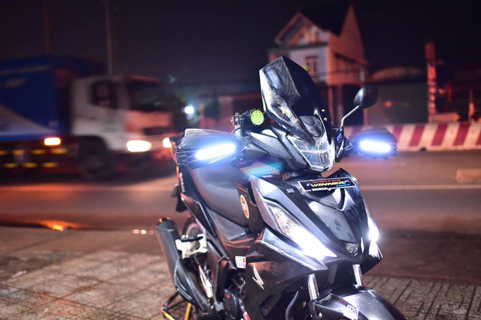 Winner 150 mang phong cach Touring cua biker Binh Duong - 3