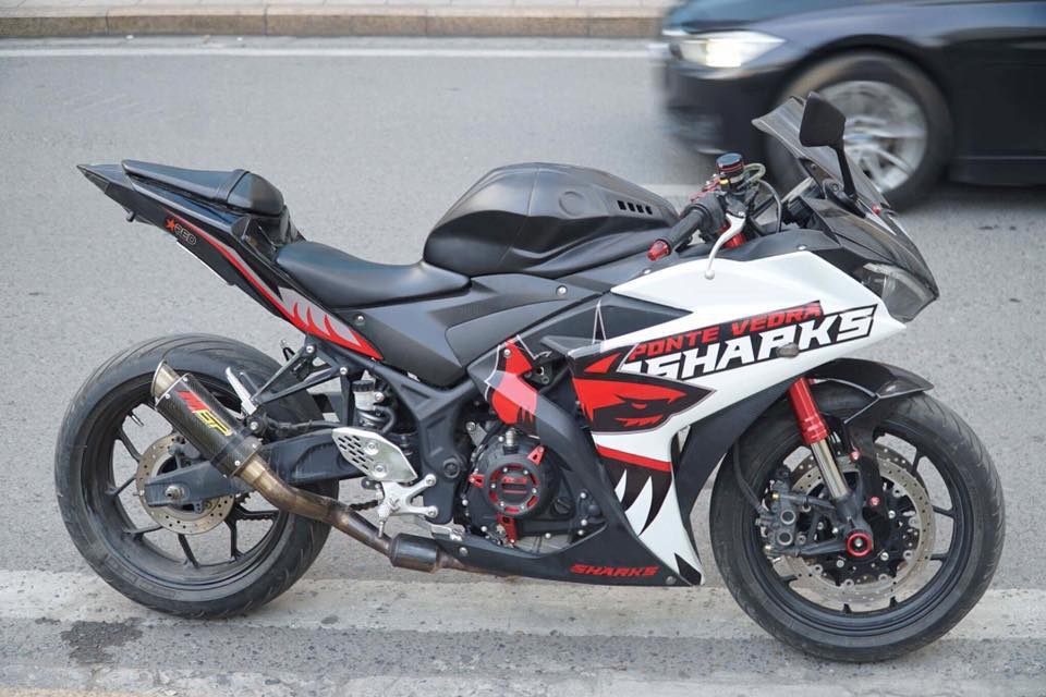 Yamaha R25 ngau va the thao hon trong bo canh Shark - 4