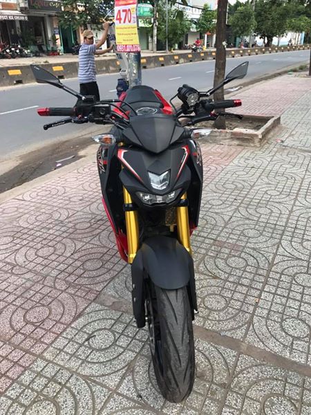 Yamaha TFX 150 kieng nhe day manh me cua biker Sai Gon - 2