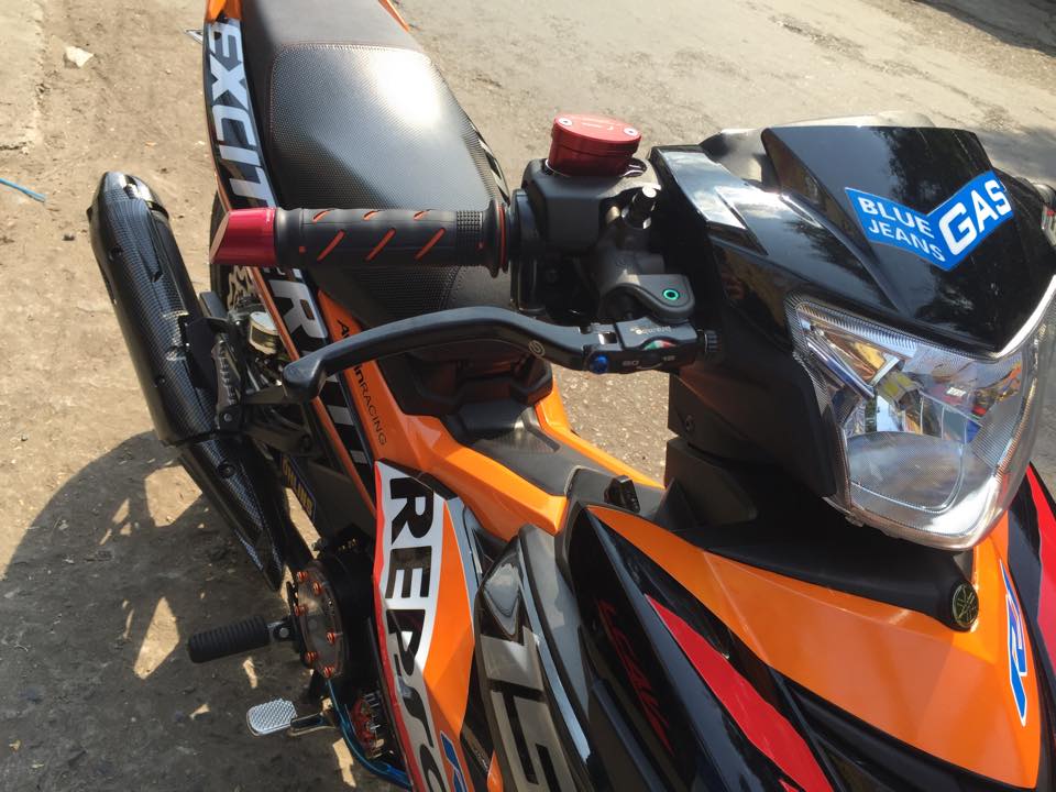 Exciter 150cc mang ten Repsol - 2