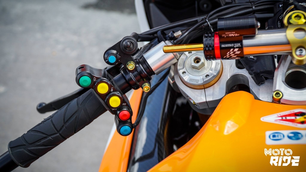 Honda CBR1000RR dep den ngo ngang trong phong cach 93 MotoGP - 8