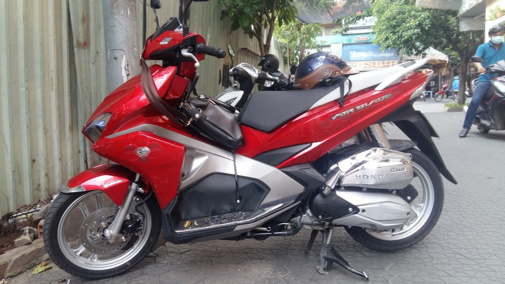 Ban Honda AB doi cuoi 2016 nu sai ky moi 99