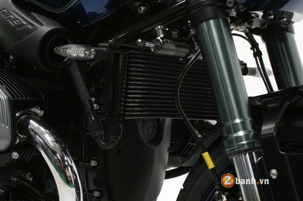 BMW RnineT dep xuat sac trong qua trinh chuyen doi - 8