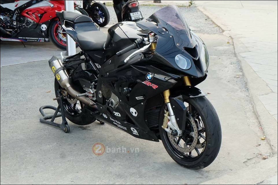 BMW S1000RR cang det cung phien ban Full black Limited - 10
