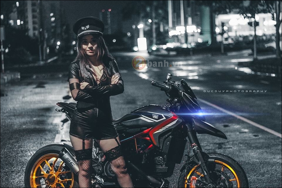 Ducati Hypermotard do cung mau Sexy girl loi cuon - 7
