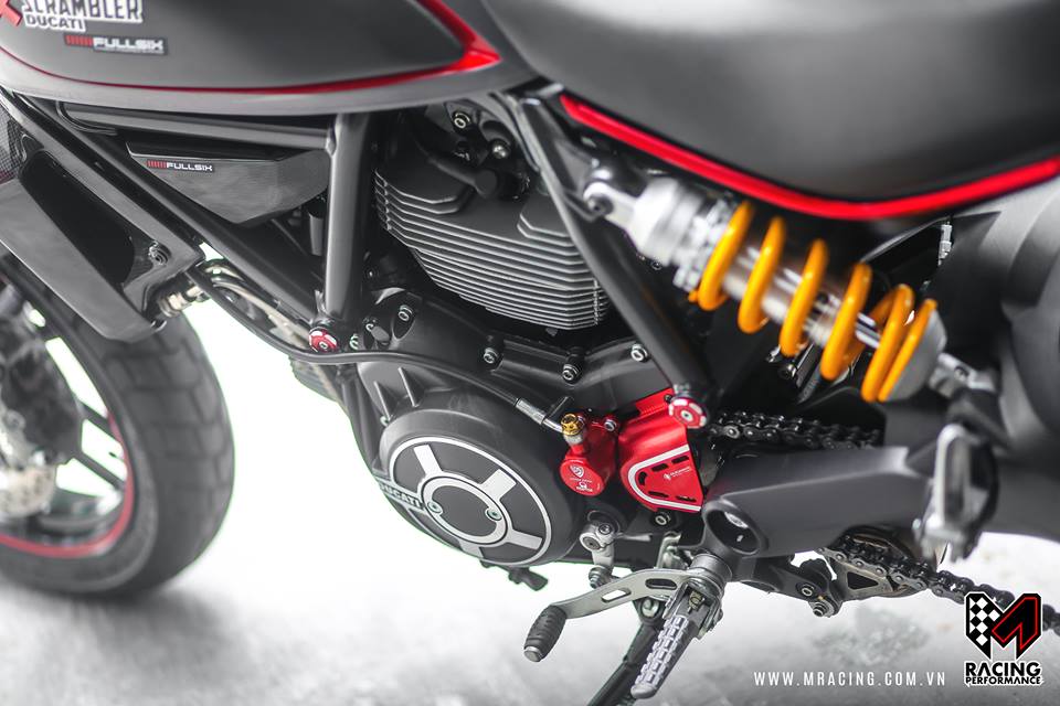 Ducati Scrambler dep tinh te tu nguyen lieu Titanium - 6