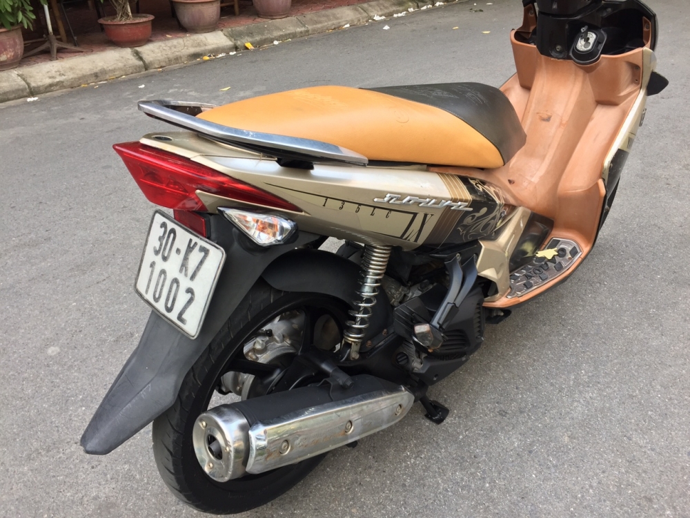 Rao ban xe Yamaha Nouvolx 135 nau nguyen ban may cuc chat