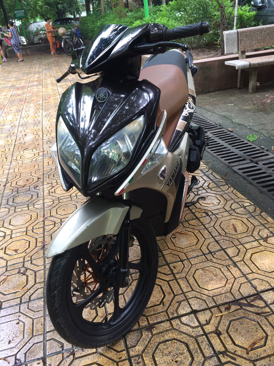 Rao ban xe Yamaha Nouvolx 135 nau nguyen ban may cuc chat - 5