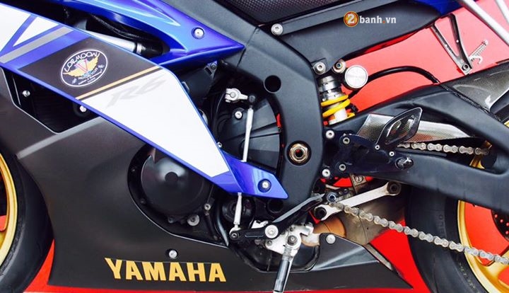 Yamaha R6 quyen ru trong ban do nhe nhang day tinh te - 12