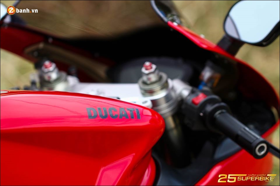 Ducati evo 848 độ ấn tượng với thiết kế truyền thống
