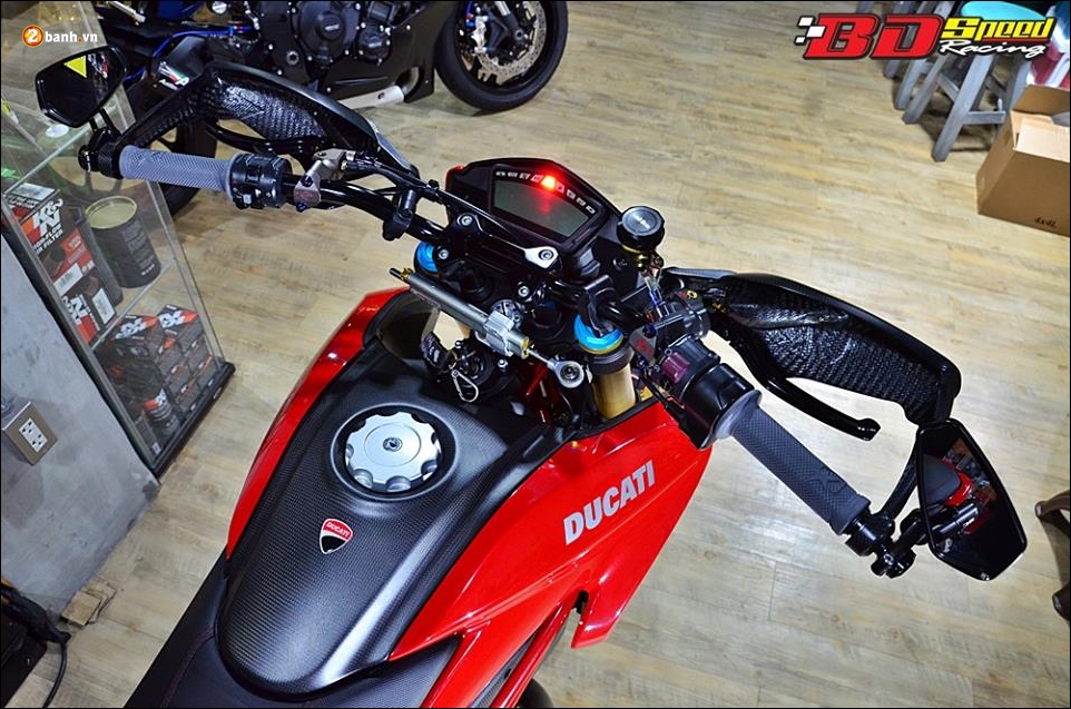 Ducati hypermotard 821 độ vua đường phố trong trang bị hạng sang