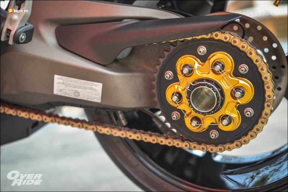 Ducati monster 1200s độ xứng danh quỷ đầu đàn gia đình monster