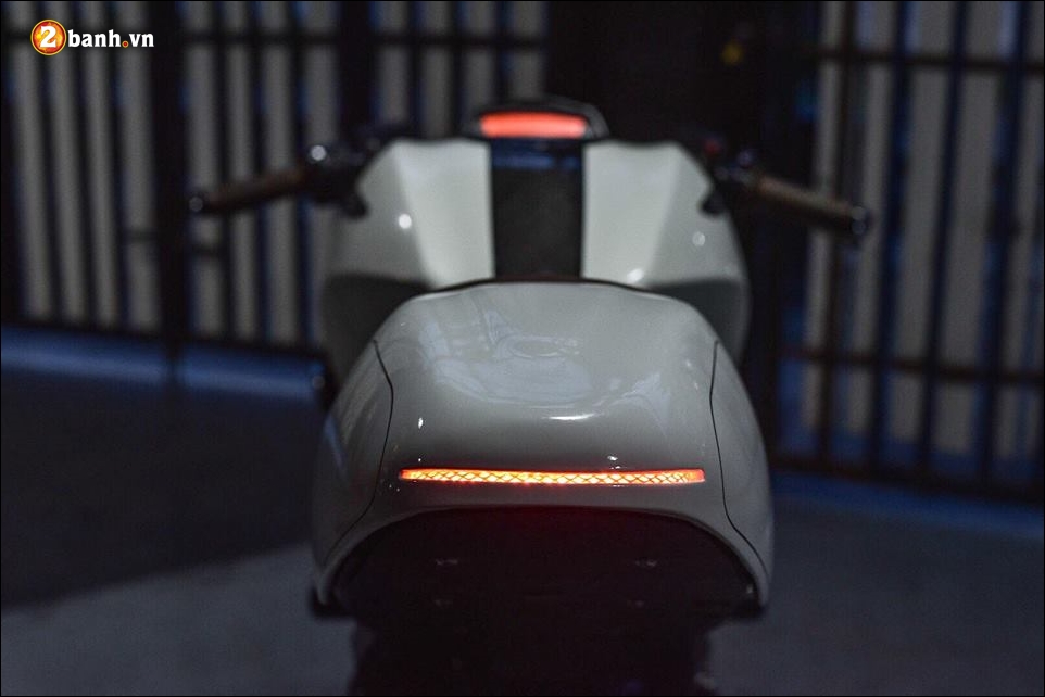 Ducati Monster 696 do dep mat qua ve dep hoai co Cafe Racer - 7