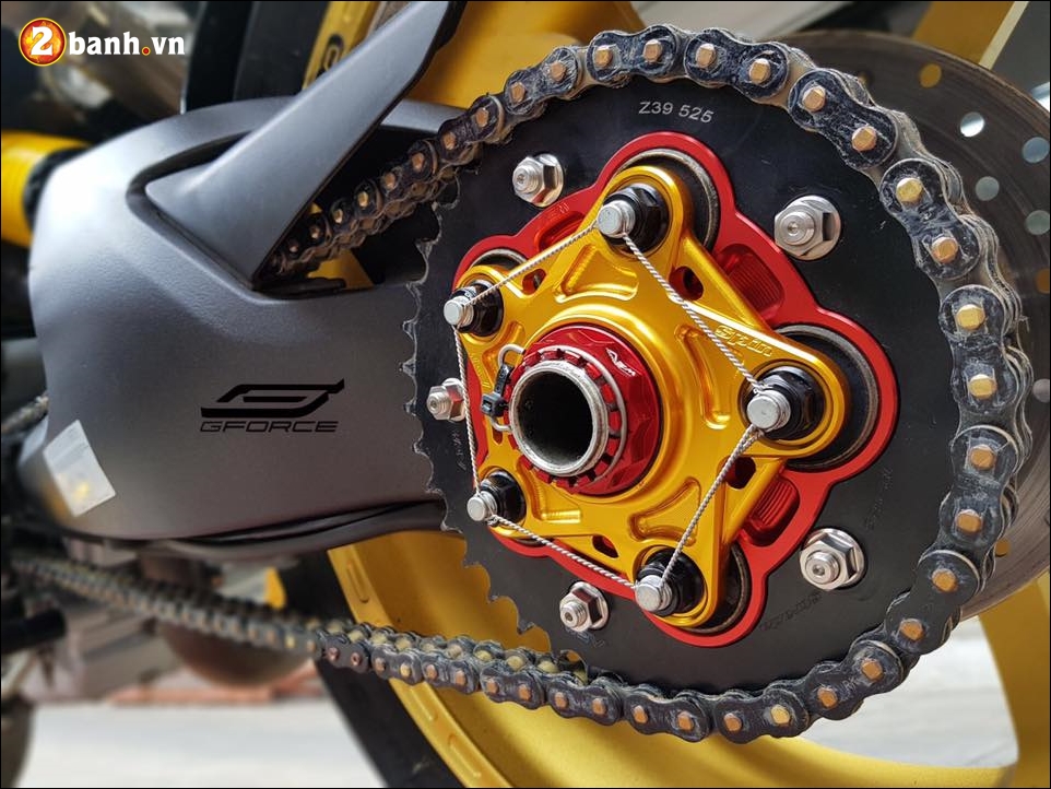 Ducati Monster 795 do noi bat cung mam OZ Racing - 6