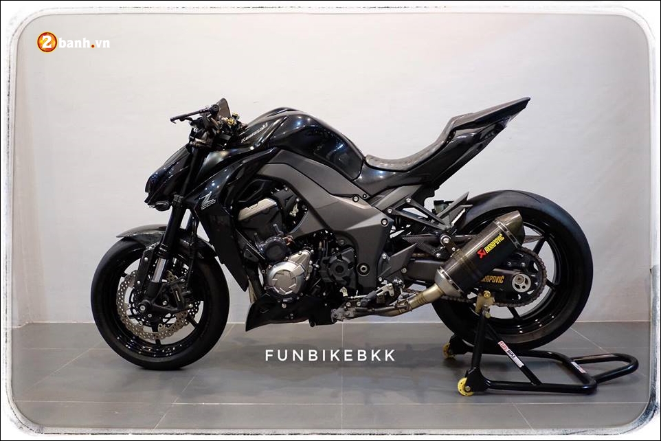 Kawasaki Z1000 do Nakedbike than thanh den khong ty vet - 14
