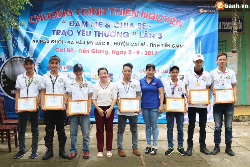 Team Exciter Volunteer HCM Dam me chia se trao yeu thuong lan III - 34