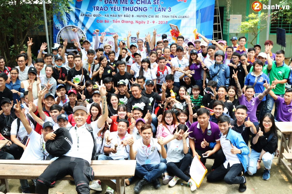 Team Exciter Volunteer HCM Dam me chia se trao yeu thuong lan III - 42