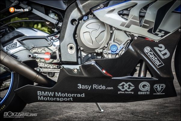 BMW HP4 Superbike nang cap khong tuong tu cong nghe duong dua - 15