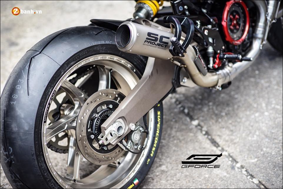 Ducati Monster 821 cuong hoa thanh cong qua dan chan sieu nhe - 10