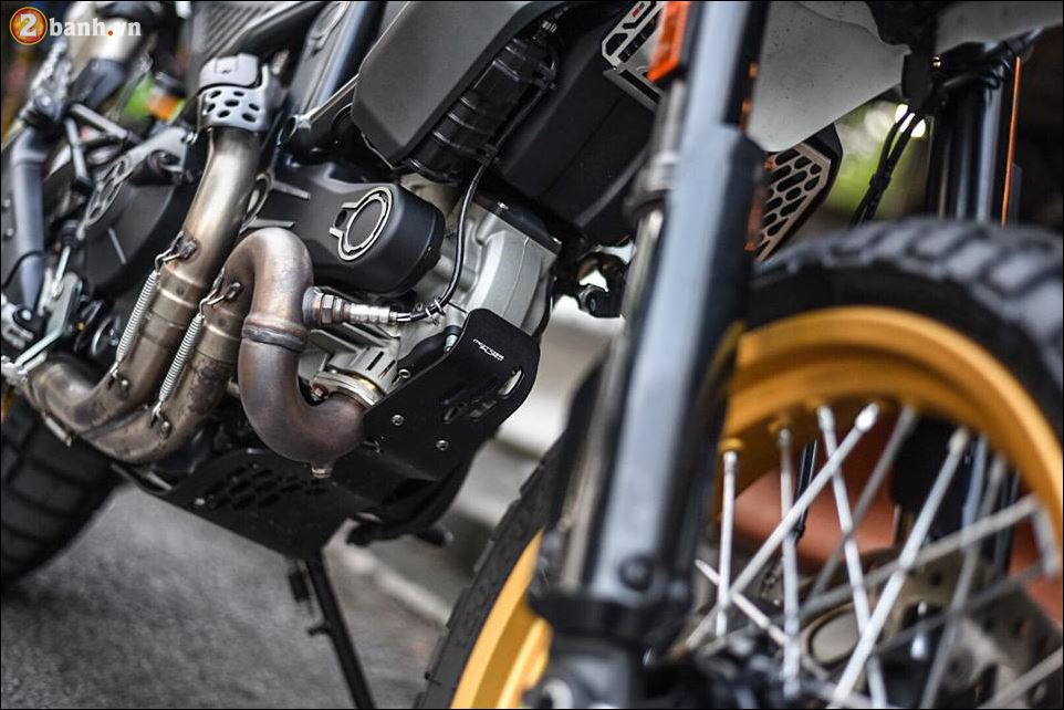 Ducati scrambler Desert sled dep me ly qua tay do Mugello danh tieng - 9