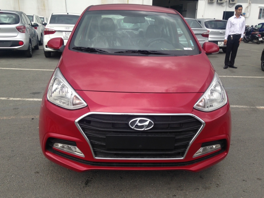 Gia xe khuyen mai sap san hyundai i10 sedan 4 cua Thang 102017 - 4