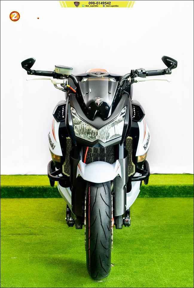 Kawasaki Z1000 Nakebike than thanh dung nghia ngay tu thuo khai sinh - 4