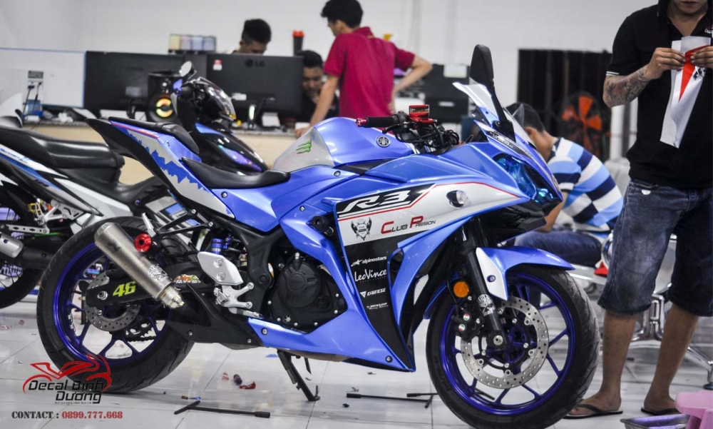 Tem Xe Yamaha YZF R3 Cao Cap Sieu Sang Chanh mat 12 tieng de hoan thanh