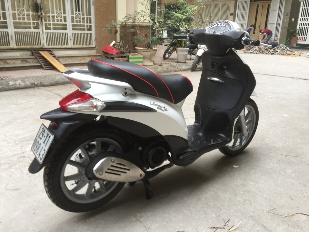 Ban xe Liberty 125ie trang 2012 su dung con moi dung on dinh - 3