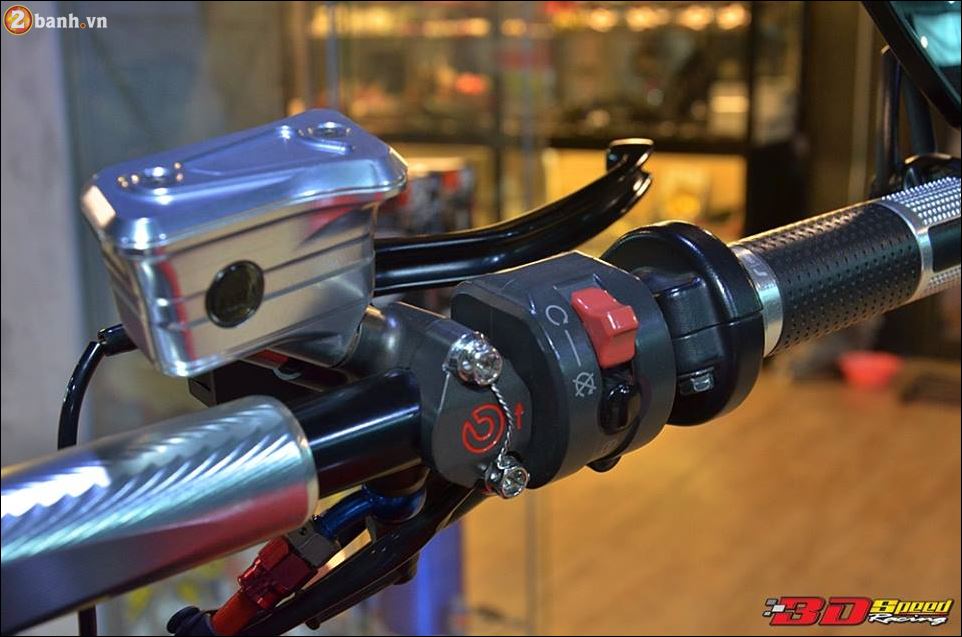 Ducati Diavel Choang ngop voi ban do quy du mang ten Carbon Red - 5