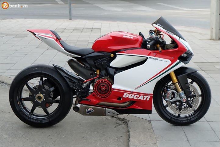 Ducati Panigale 1199S ve dep sau sac den tu ban tay kheo leo cua Y - 13