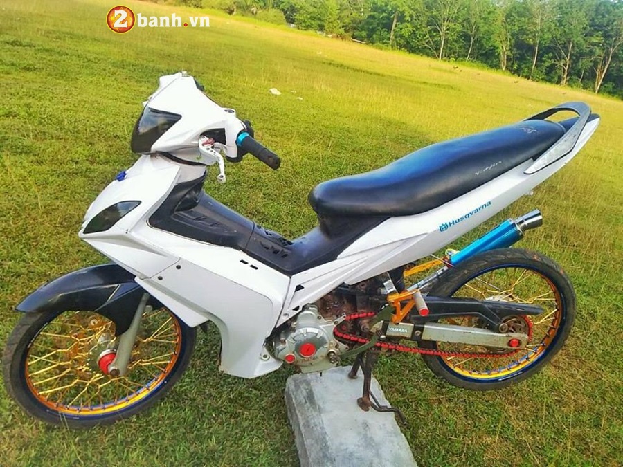 Exciter 135 do phong cach cop day manh me cua Biker Malaysia - 6