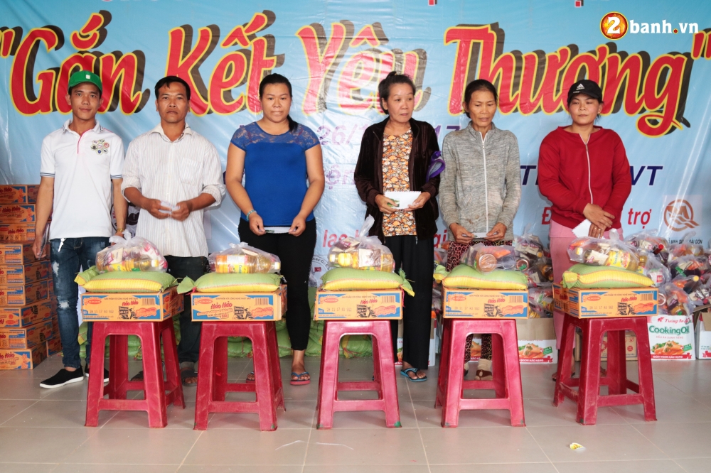 Team thanh nien chuyen can Team Exciter Volunteer HCM Gan Ket Yeu Thuong day y nghia - 35