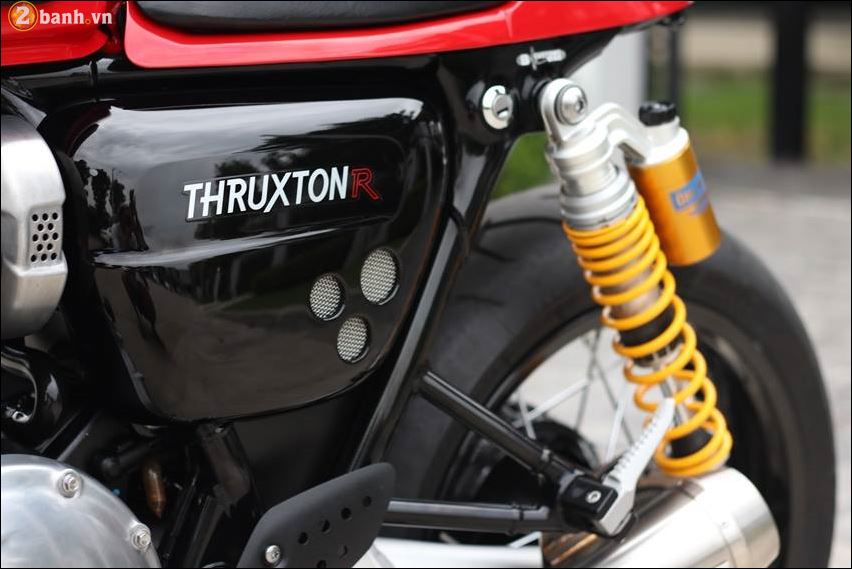 Triumph Thruxton R su tro lai day me hoac cua dong Cafe Race - 11