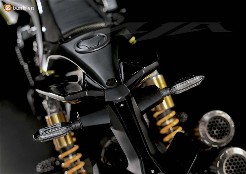 Yamaha XJR1300 mon qua dac biet danh rieng cho Valentino Rossi mang ten Mya - 8