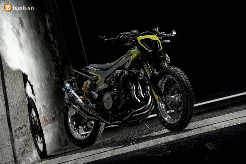 Yamaha XJR1300 mon qua dac biet danh rieng cho Valentino Rossi mang ten Mya - 12