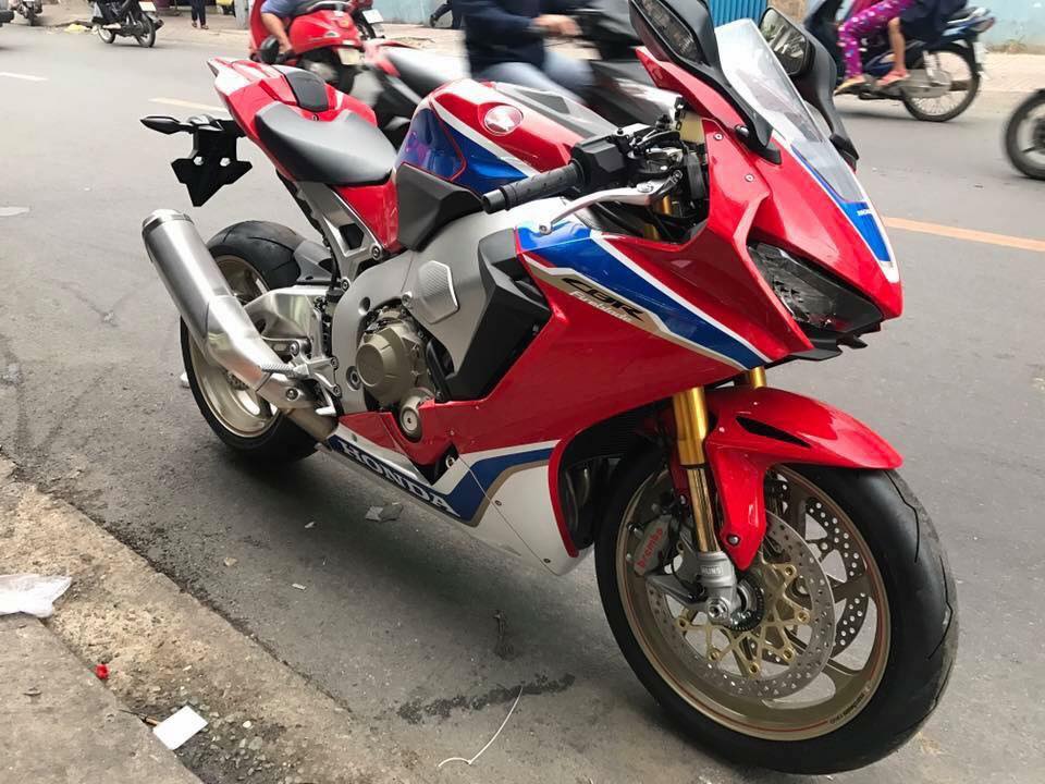 Can ban sp2 Cbr 1000rr 2017 sp2 gioi han 500 chiec tren the gioi Viet nam co 2 chiec thoi