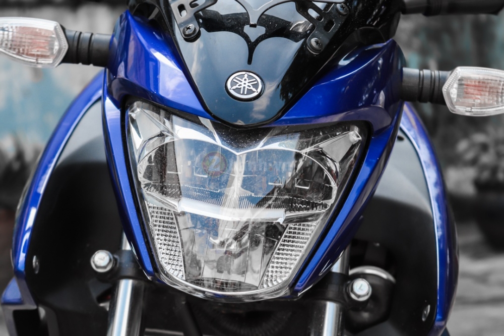 Can canh Yamaha Fz155i dau tien tai Viet Nam voi gia 8x trieu Dong - 4