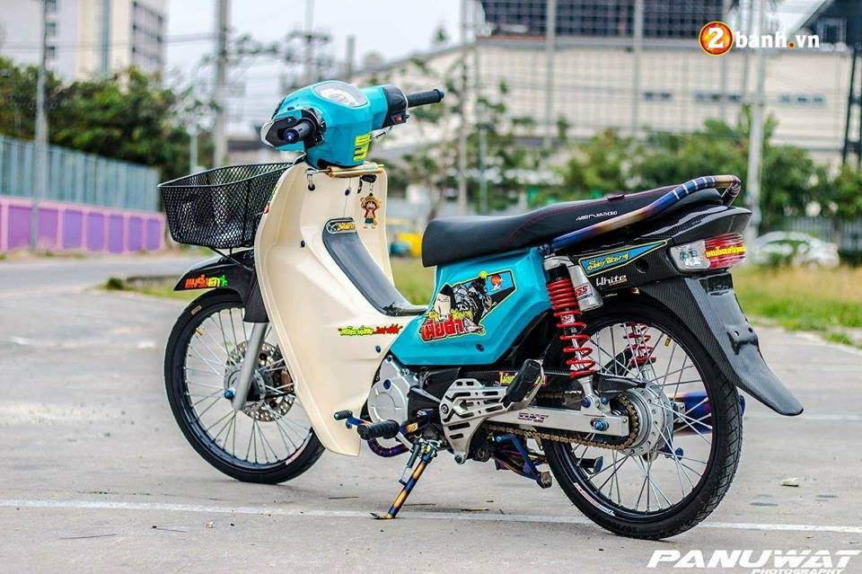 Honda Cub Fi do ham ho voi nong sung Titanium huy diet trai dat - 5