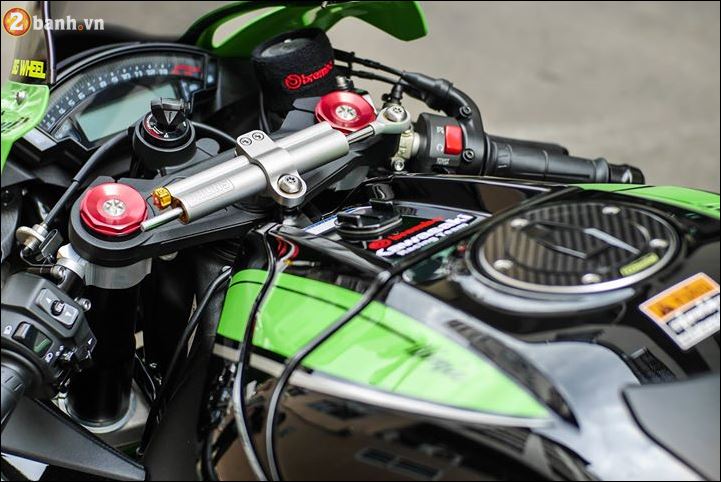 Kawasaki ZX10R Sportbike sinh ra de chinh phuc nhung duong dua