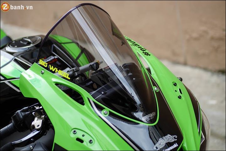 Kawasaki ZX10R Sportbike sinh ra de chinh phuc nhung duong dua - 4