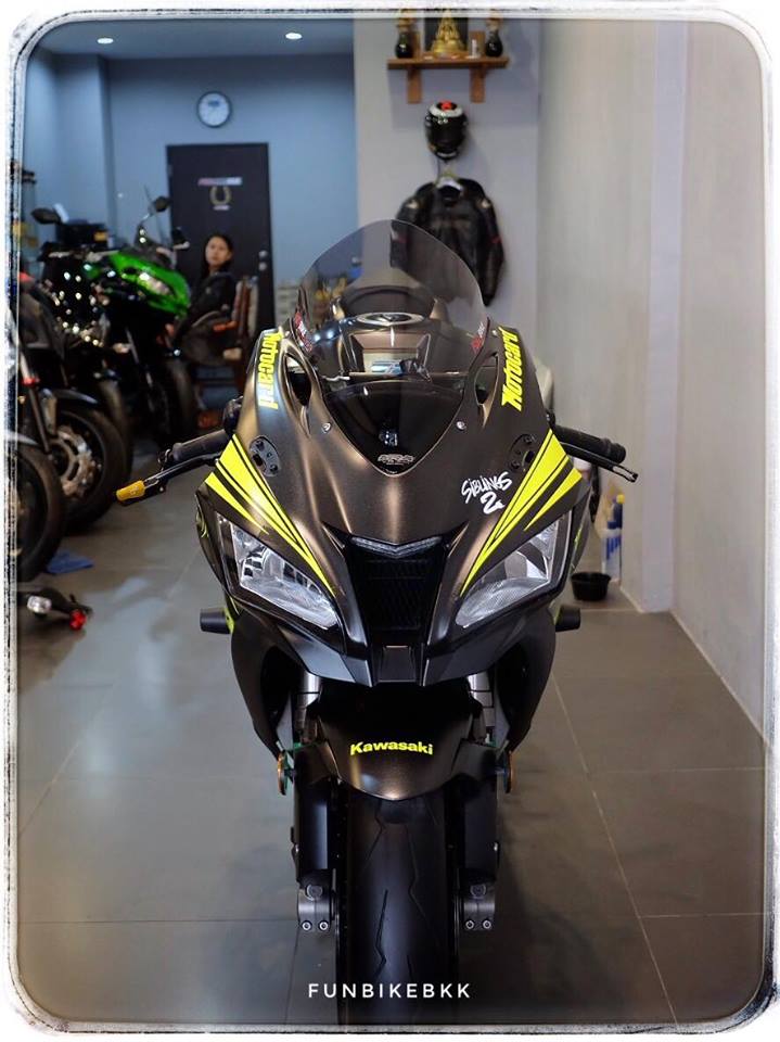 Kawasaki zx-10r vẻ đẹp uy nghi từ superbike hàng đầu giải đua wsbk