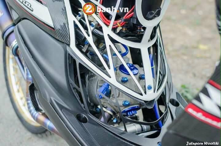 Yamaha Mio Classico do full Carbon cua Biker nuoc ban - 6