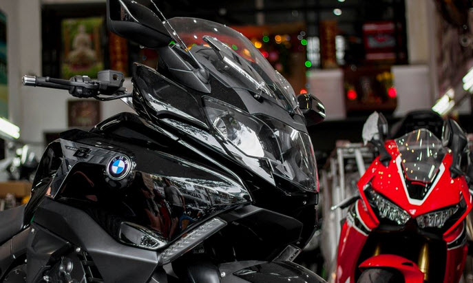BMW K1600B 2018 dau tien cap cang Sai Gon voi gia 125 ty dong - 2