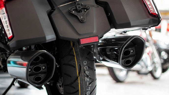 BMW K1600B 2018 dau tien cap cang Sai Gon voi gia 125 ty dong - 8