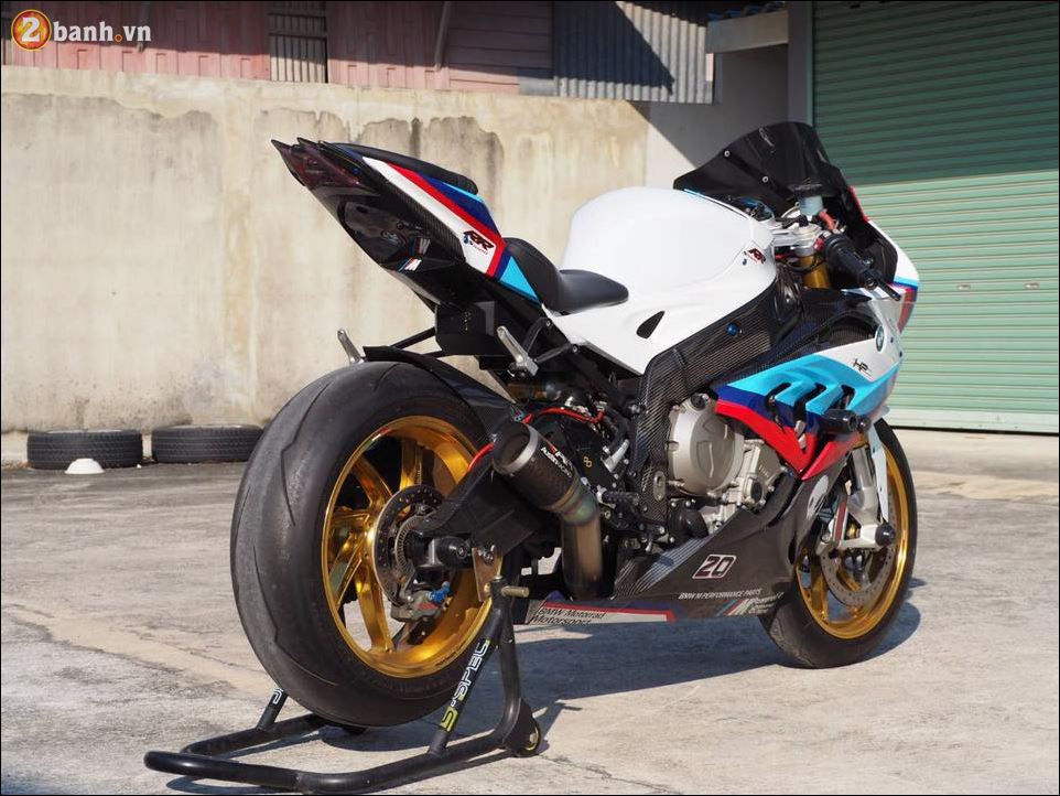 BMW S1000RR ve dep kho cuong tu Ca map tren can - 12