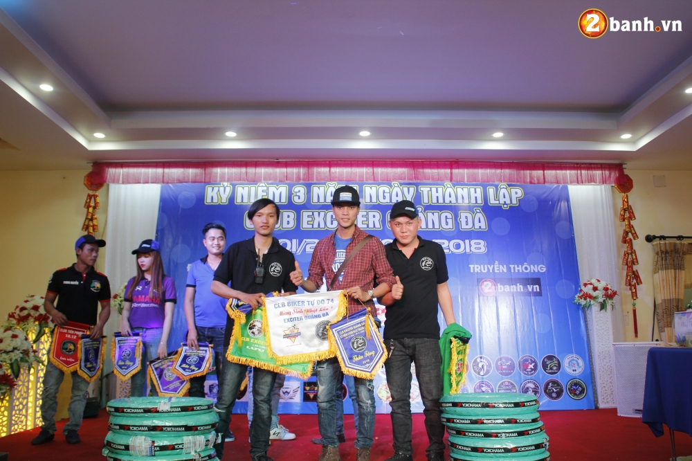 Club Exciter Quang Da mung sinh nhat lan III day hoanh trang - 31