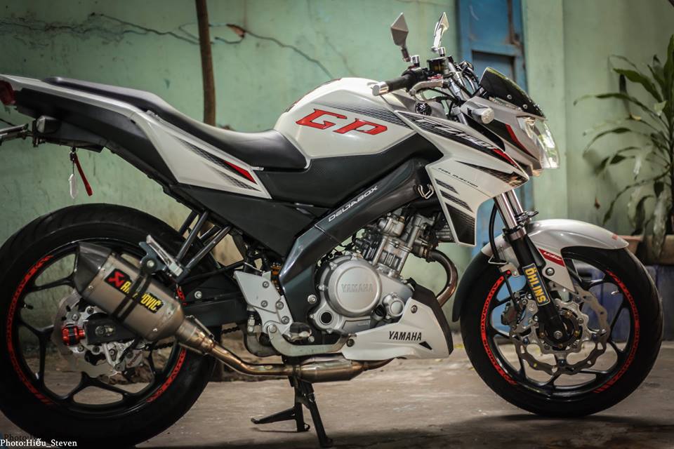 BS6 Yamaha FZ 150 and BS6 FZS 150cc Launched  Horsepower Down  Prices Up