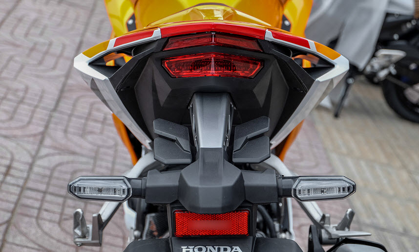 Honda CBR250RR Phien ban Repsol 2018 ve VN co gi hot - 4