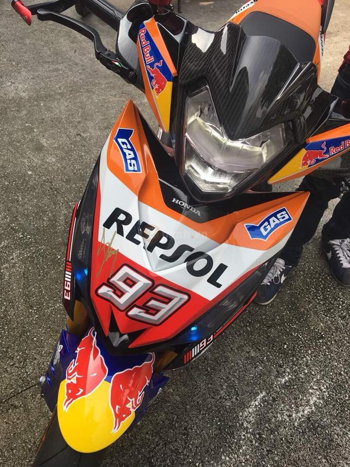 Winner 150 Repsol do 1 gap bat ngo xuat hien tai duong dua MotoGP 2018 - 7